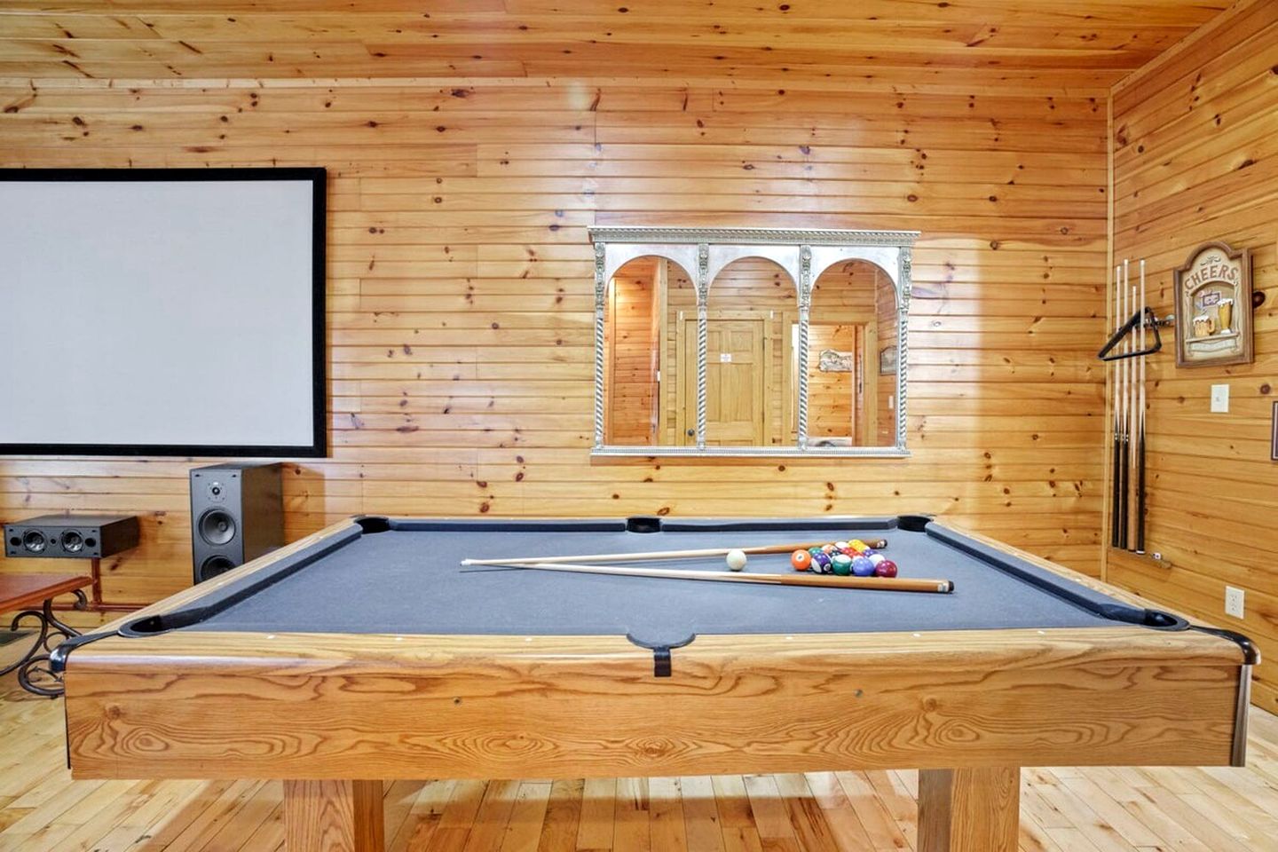 Stunning Log Cabin with Movie Theatre & Hot Tub near Arts and Crafts District in Gatlinburg, TN