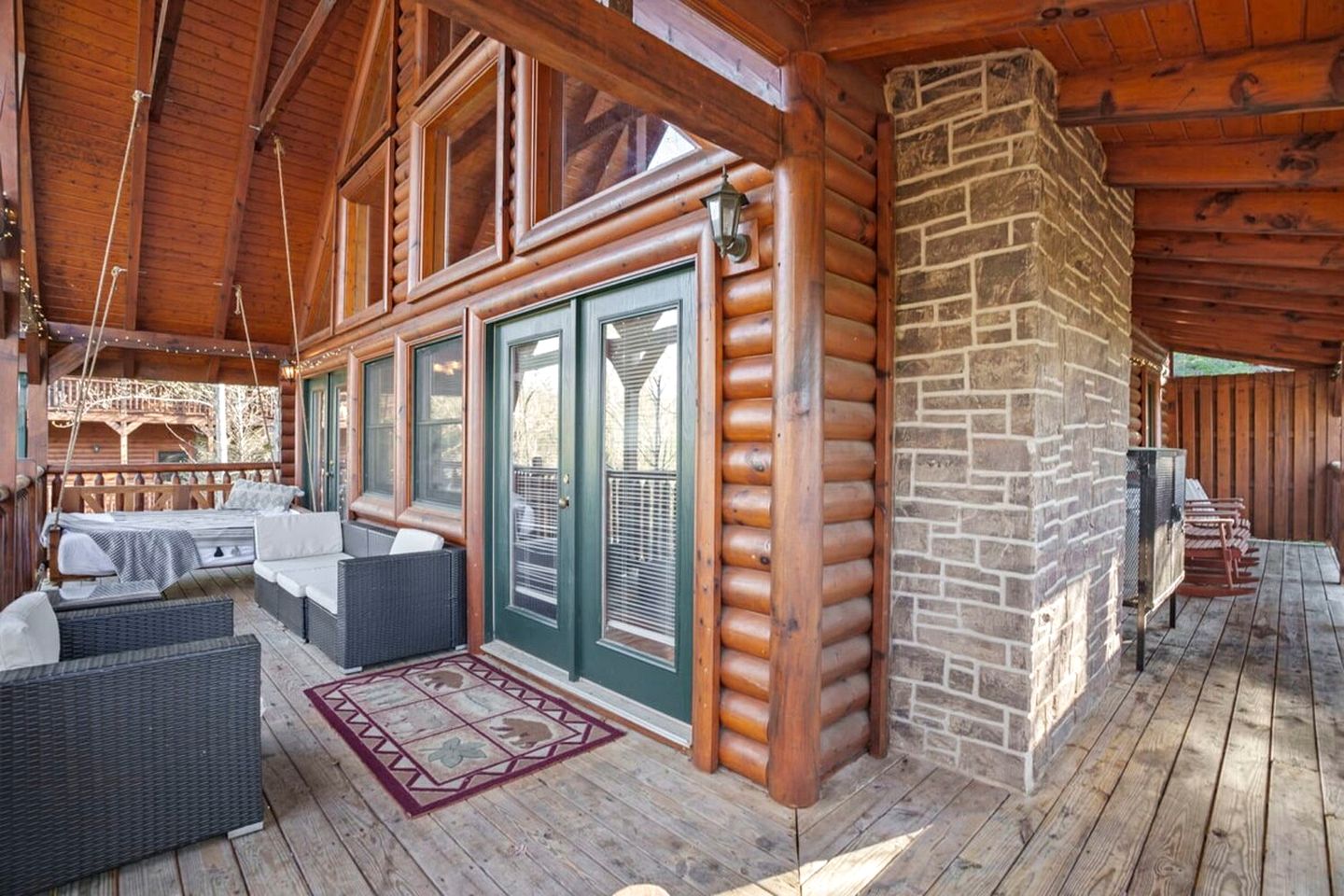Stunning Log Cabin with Movie Theatre & Hot Tub near Arts and Crafts District in Gatlinburg, TN
