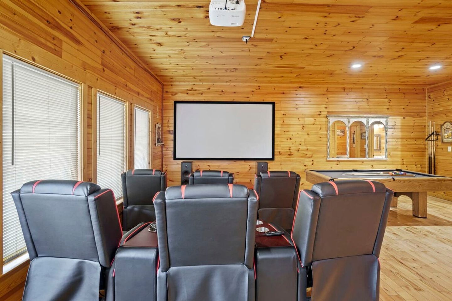 Stunning Log Cabin with Movie Theatre & Hot Tub near Arts and Crafts District in Gatlinburg, TN