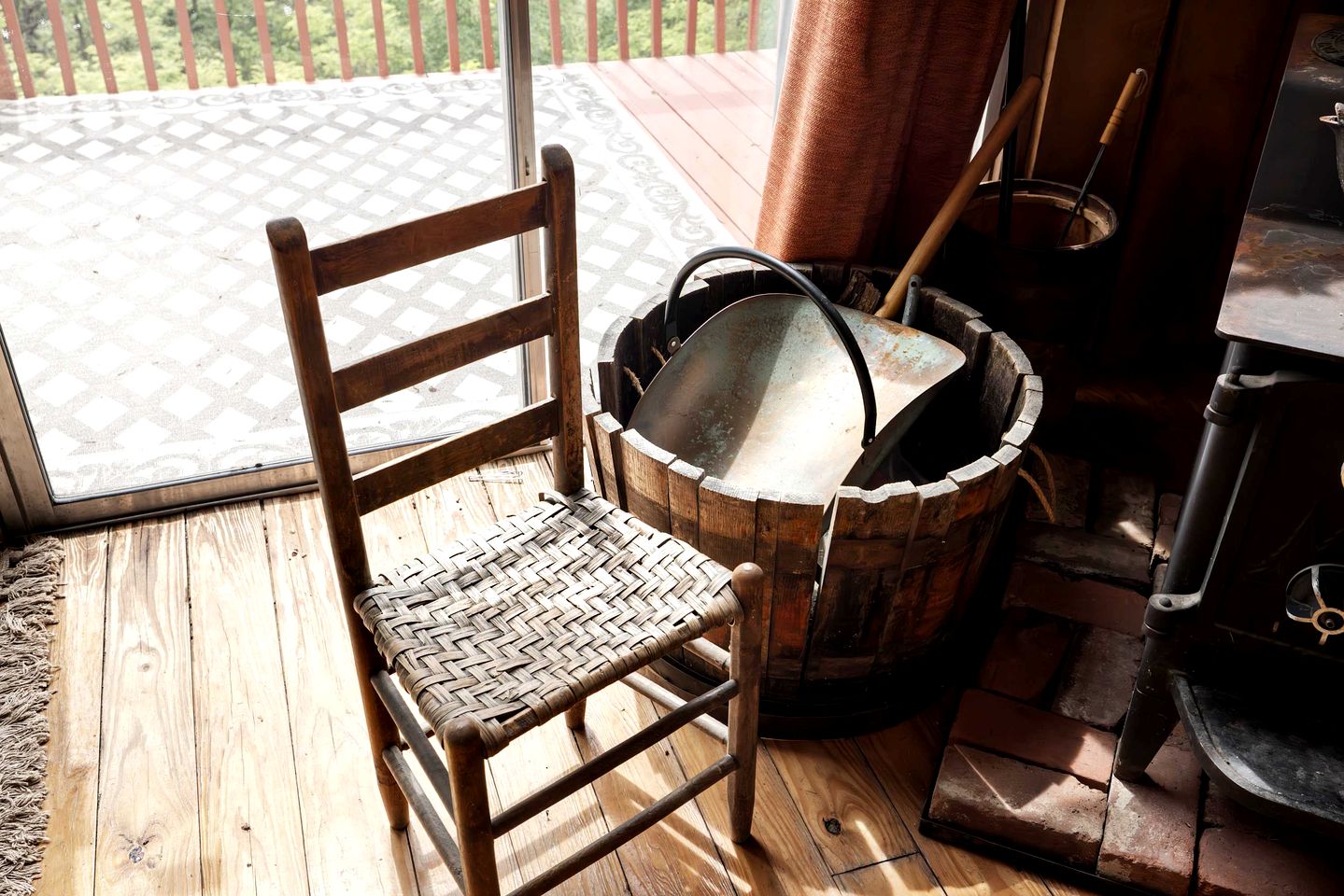 Rustic-Modern Chalet w/ Fire Pit, Deck & Views in Slanesville, WV