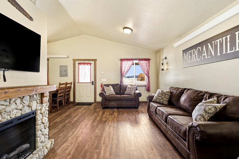 Cabins (United States of America, Island Park, Idaho)