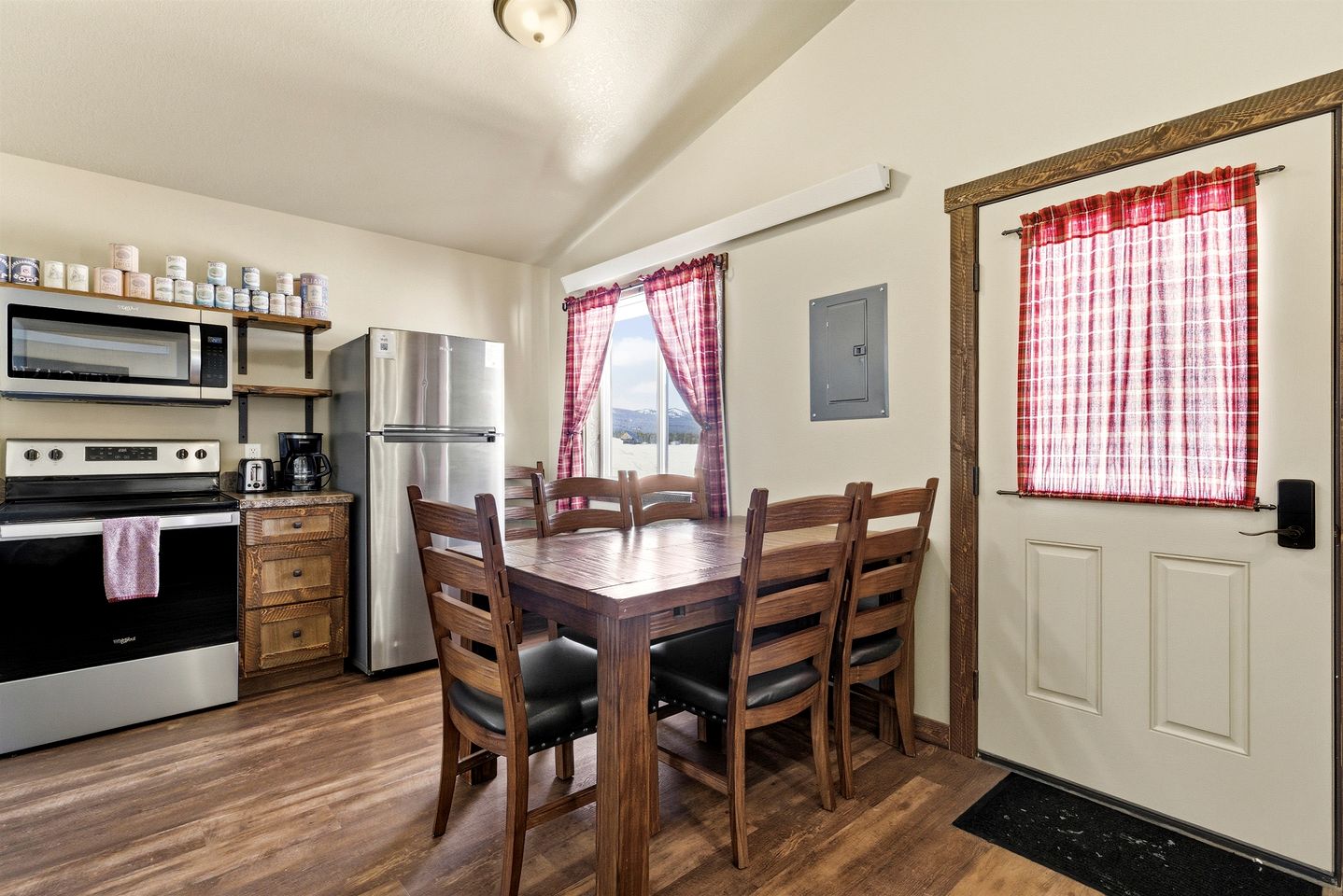 Stunning Old West Cabin with Fireplace in Island Park, Idaho