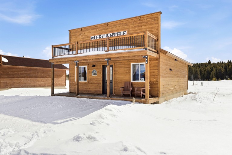 Cabins (United States of America, Island Park, Idaho)