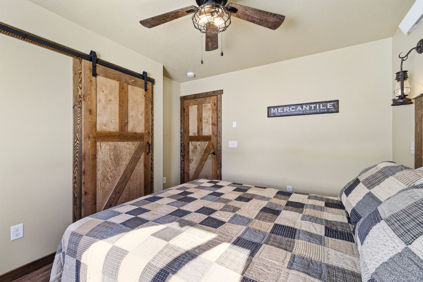 Stunning Old West Cabin with Fireplace in Island Park, Idaho