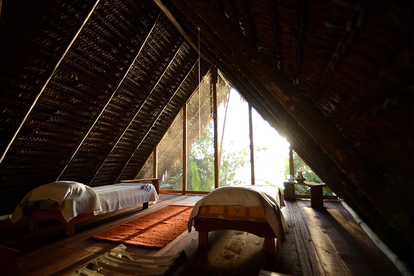 Stunning Open-Air Bungalow Rentals in the Colombian Amazon