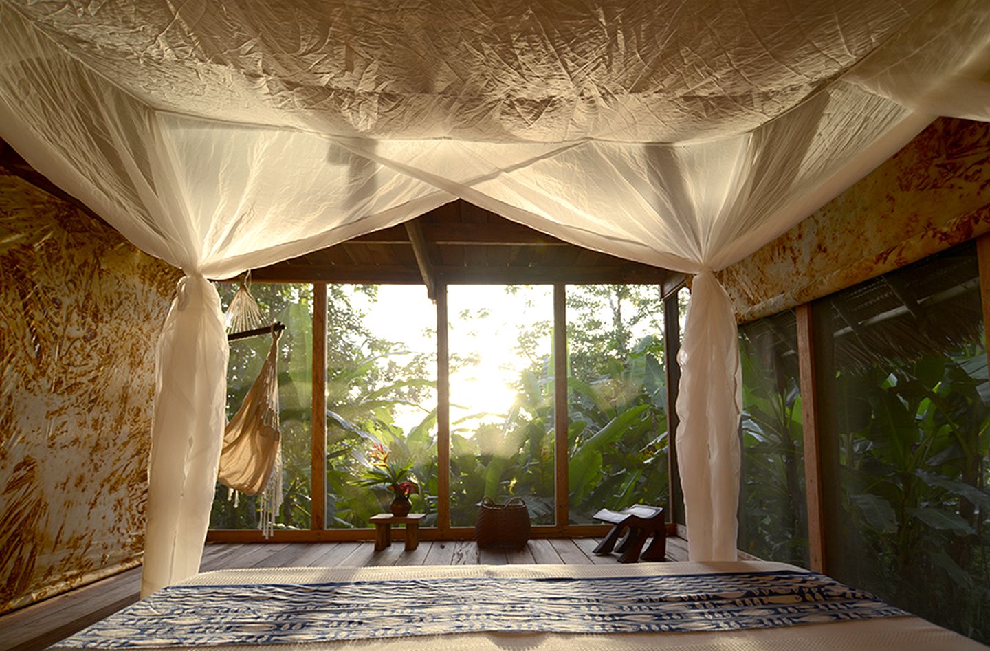 Stunning Open-Air Bungalow Rentals in the Colombian Amazon