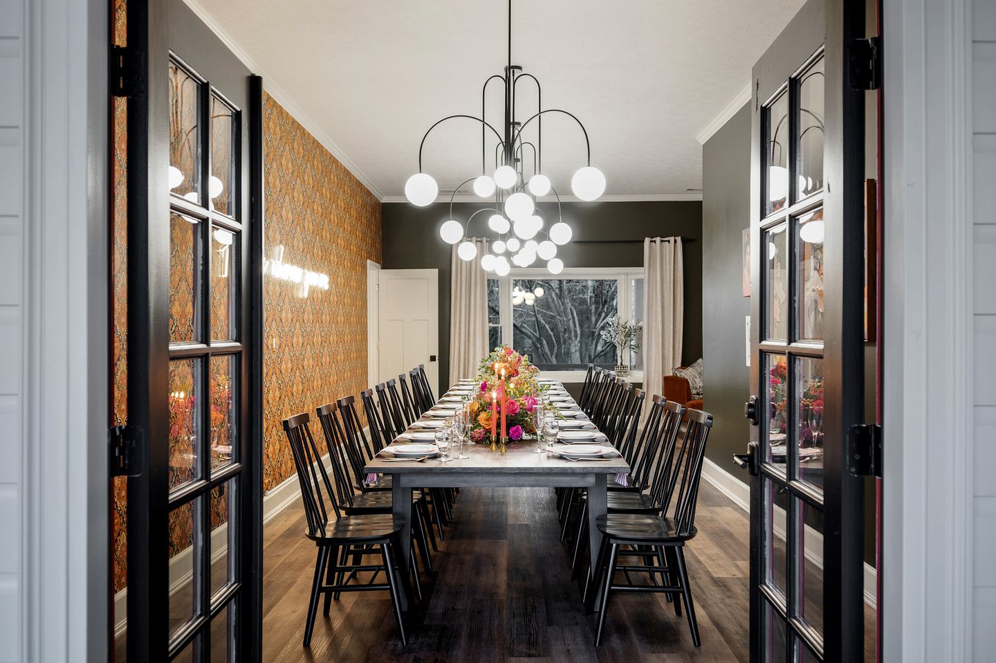 Stunning Rental with Hot-Tub, Theater Room and Great Landscape in Tennessee