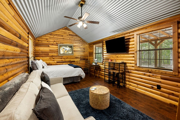 Cabins (United States of America, Nashoba, Oklahoma)