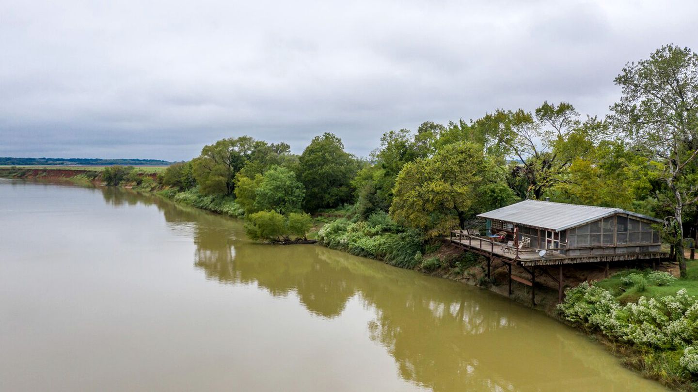 Stunning Riverside Rental in Texas, for Enjoyable Getaways to Brazos River