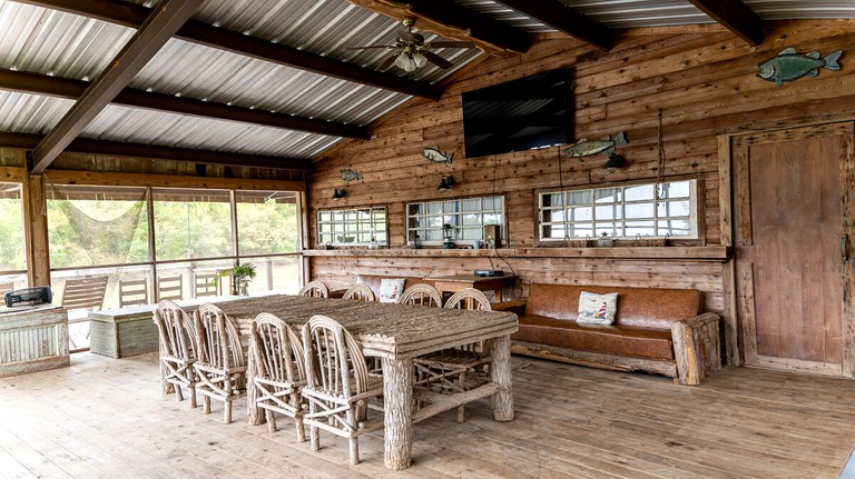 Cabins (United States of America, Chilton, Texas)