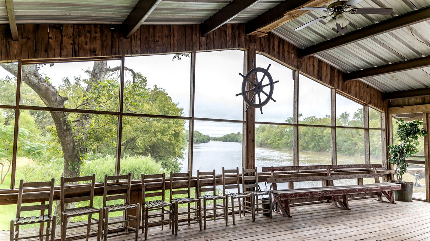 Stunning Riverside Rental in Texas, for Enjoyable Getaways to Brazos River
