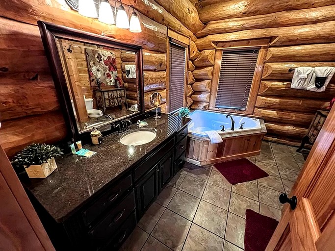 Cabins (United States of America, Pittman Center, Tennessee)