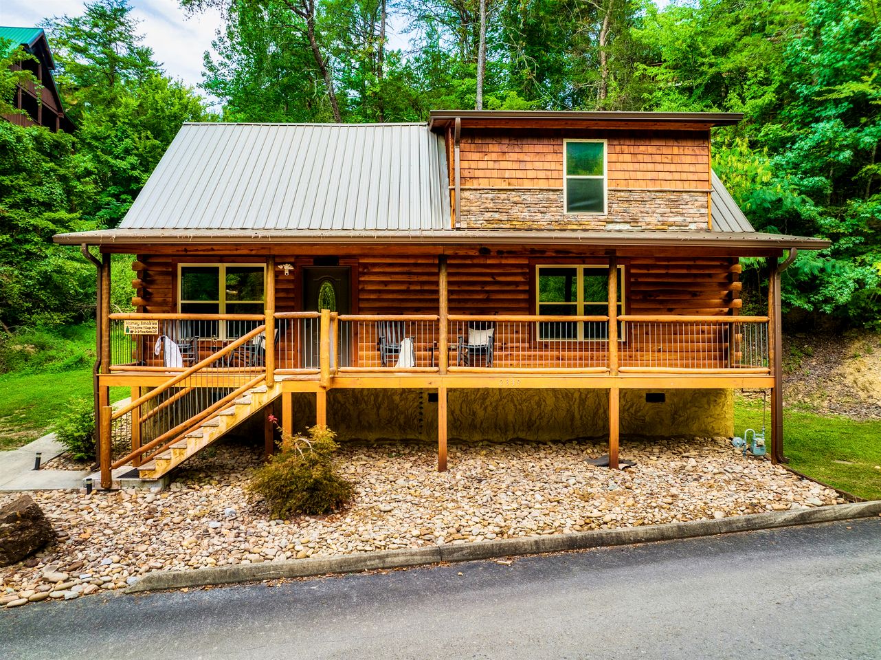 Homey Smokies in Pigeon Forge, TN