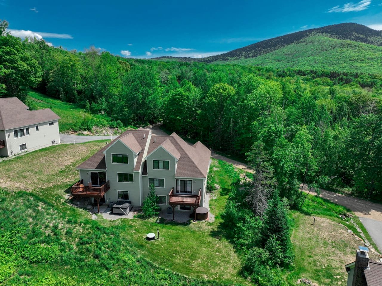 Stunning Ski In/Out Vacation Rental in Jackson, New Hampshire