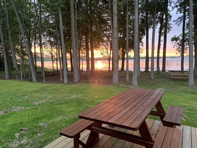 Cabins (United States of America, Au Gres, Michigan)
