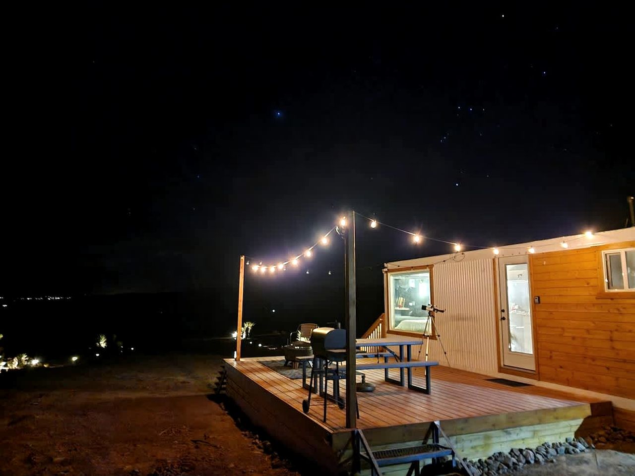 Stunning Tiny House with Picnic Space, Barbecue and Fire Pit in Meadview, Arizona