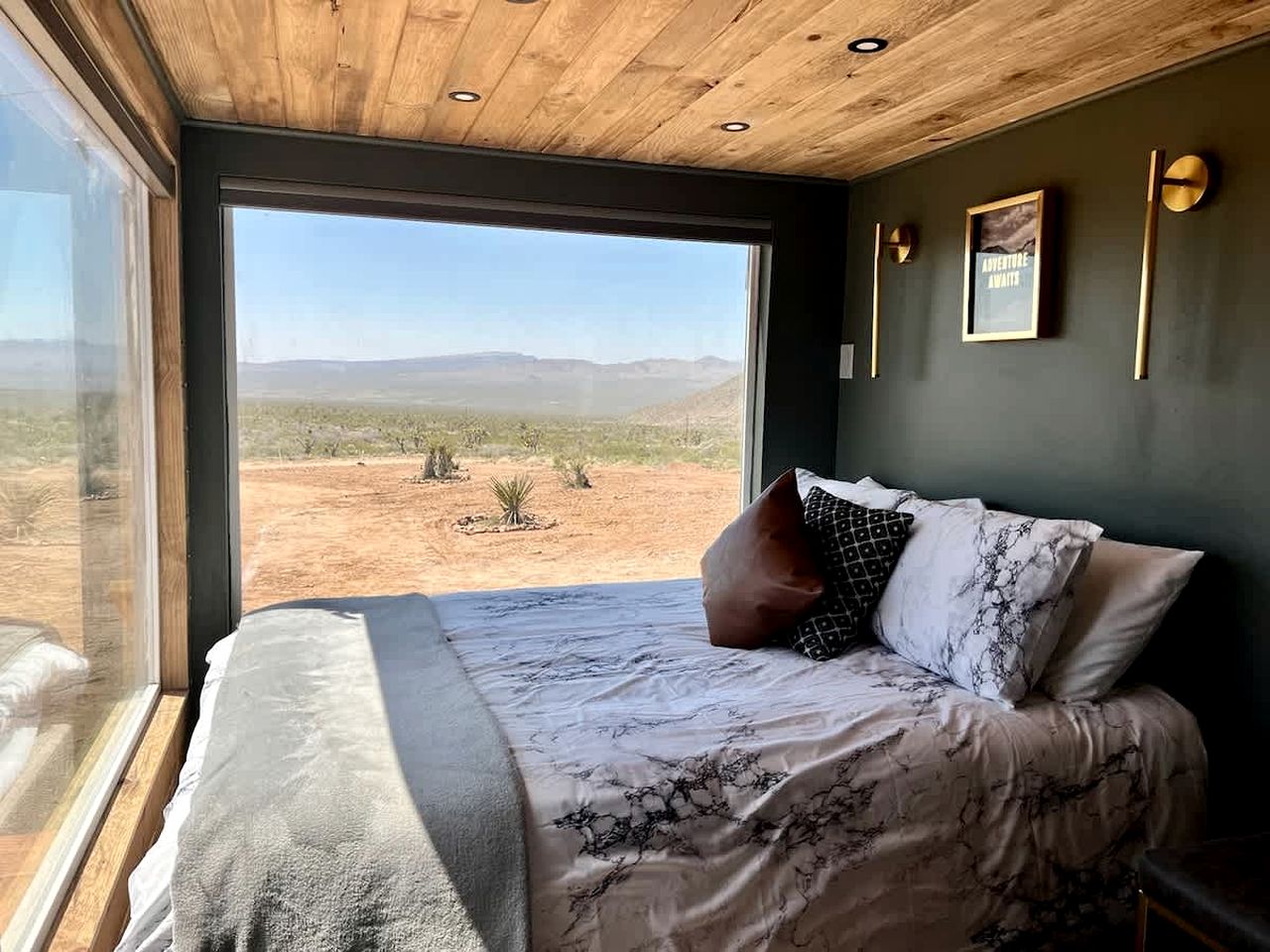 Stunning Tiny House with Picnic Space, Barbecue and Fire Pit in Meadview, Arizona