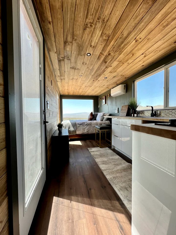 Stunning Tiny House with Picnic Space, Barbecue and Fire Pit in Meadview, Arizona