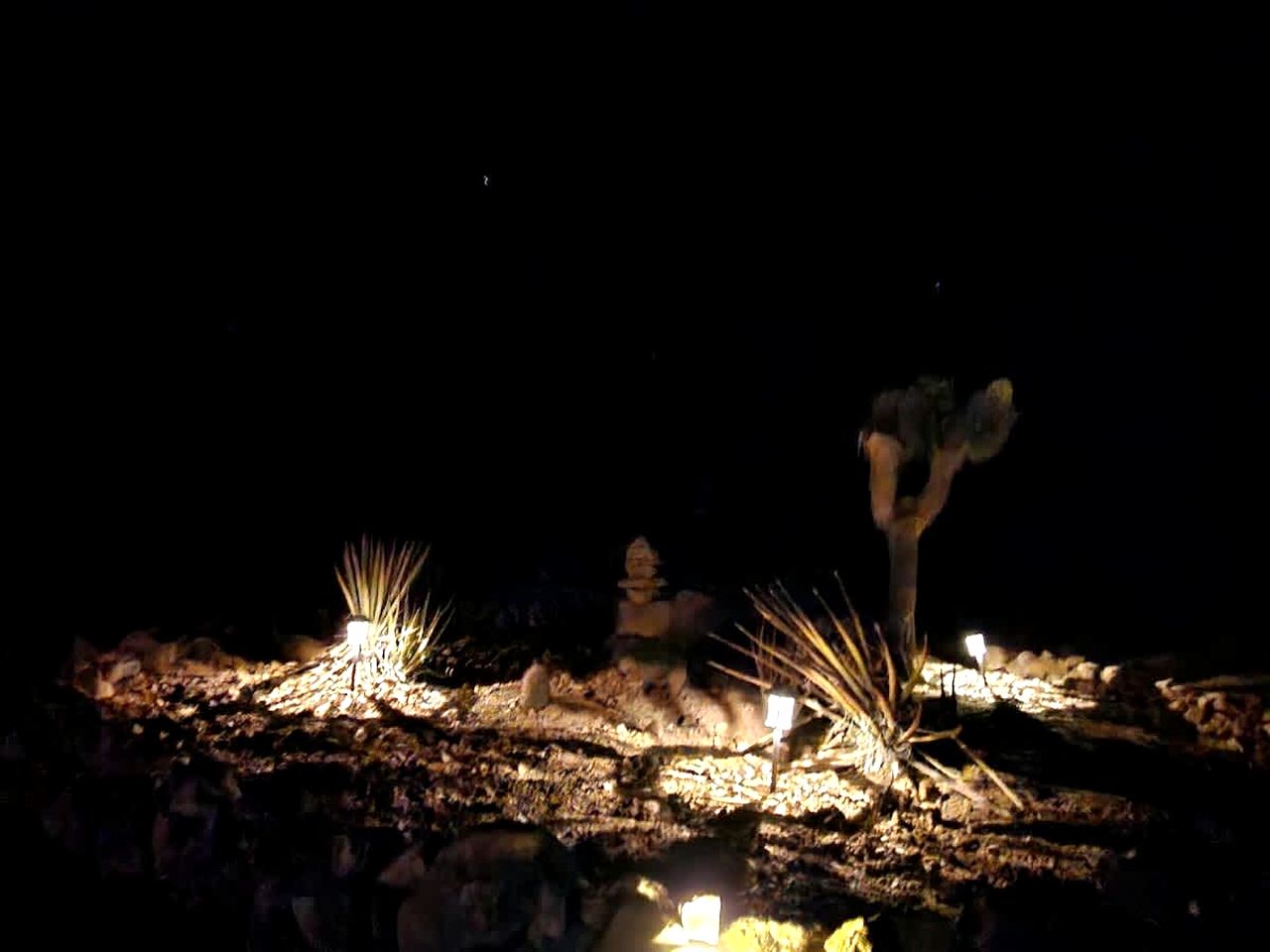 Stunning Tiny House with Picnic Space, Barbecue and Fire Pit in Meadview, Arizona