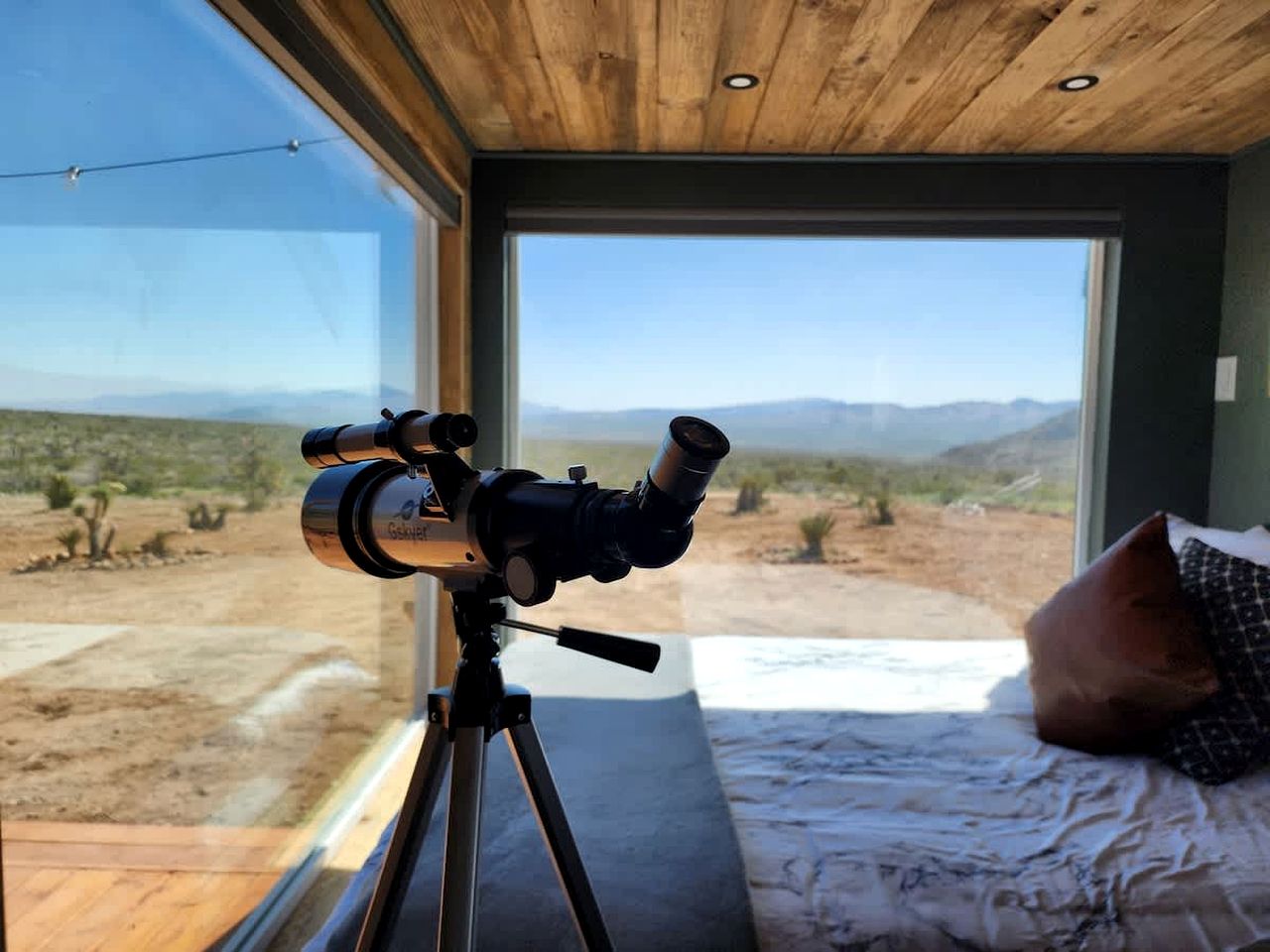 Stunning Tiny House with Picnic Space, Barbecue and Fire Pit in Meadview, Arizona