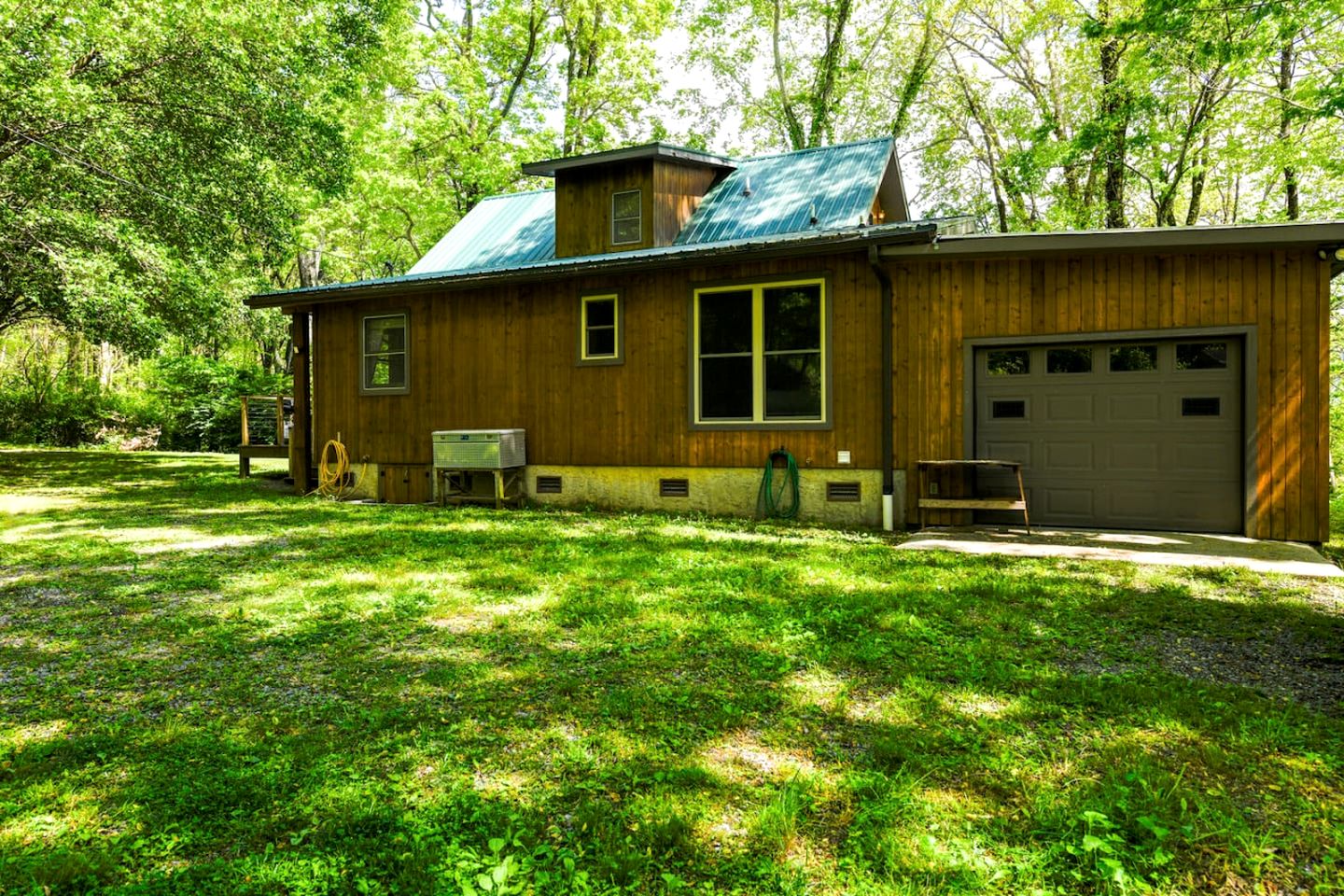 Stunning Wooden Cabin with Barbecue in Sylva, North Carolina