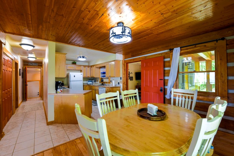 Cabins (United States of America, Sylva, North Carolina)