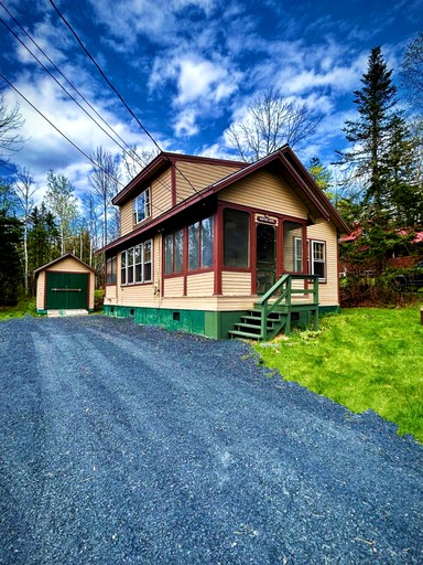 Stunning Waterfront Cabin with Fire Pit, Porch and Deck in Maine