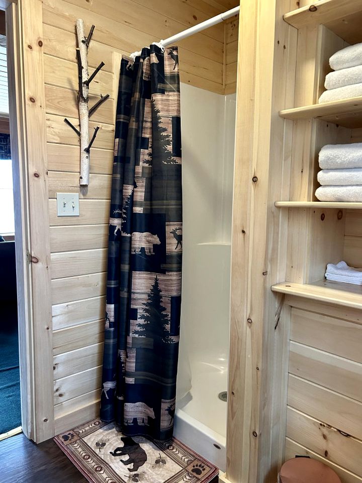 Stunning Waterfront Cabin with Fire Pit, Porch and Deck in Maine