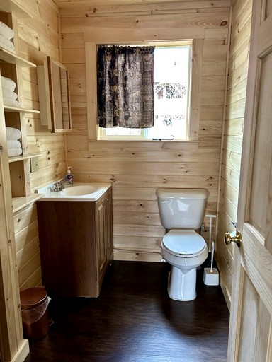 Cabins (United States of America, Greenville, Maine)