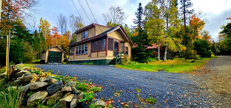 Cabins (United States of America, Greenville, Maine)