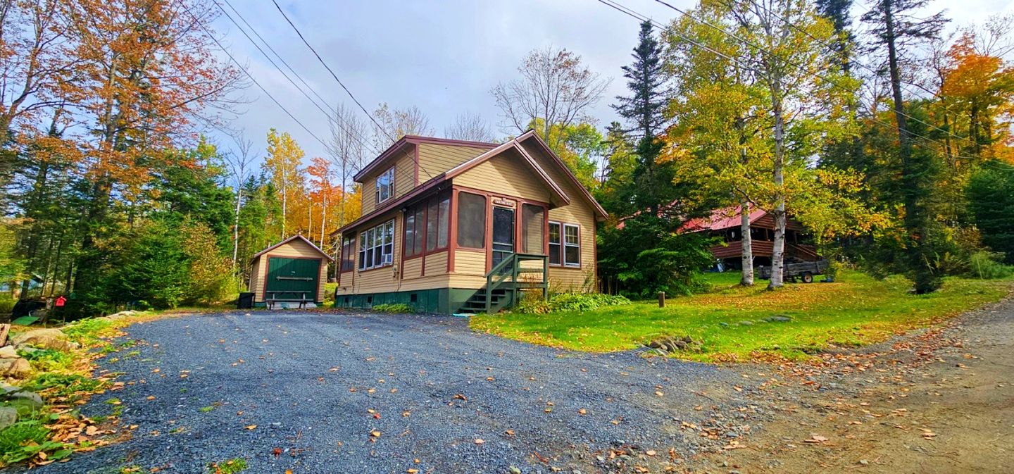 Stunning Waterfront Cabin with Fire Pit, Porch and Deck in Maine