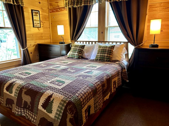 Cabins (United States of America, Greenville, Maine)