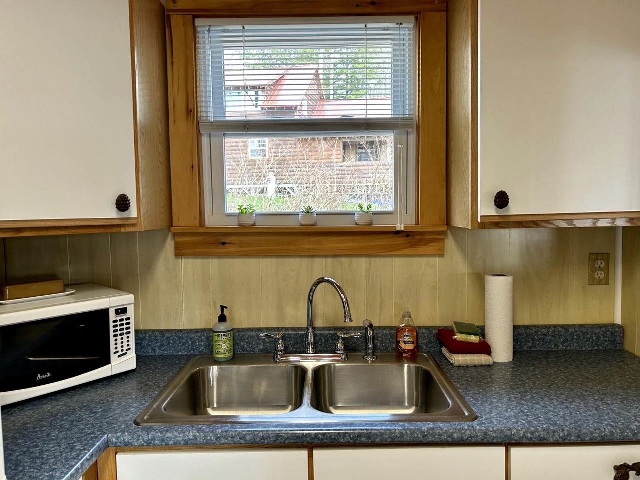 Stunning Waterfront Cabin with Fire Pit, Porch and Deck in Maine