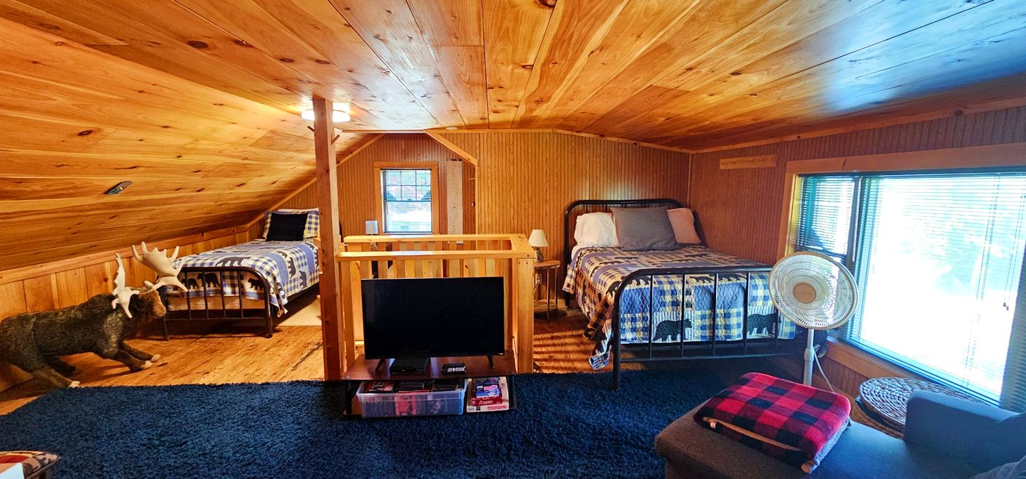 Stunning Waterfront Cabin with Fire Pit, Porch and Deck in Maine