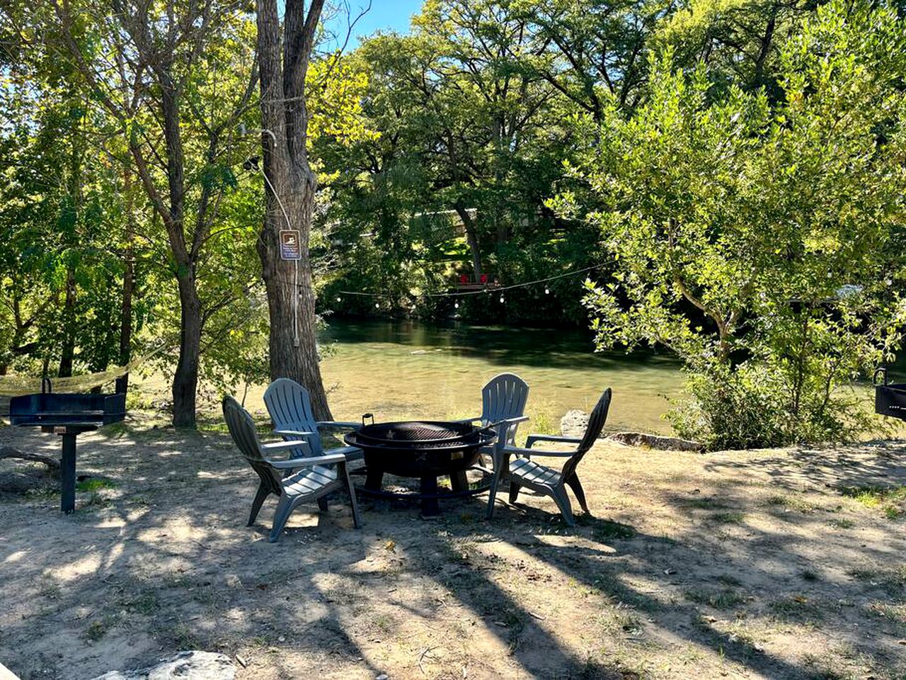 Stunning Waterfront Cabin for Unforgettable Texas Glamping Getaways