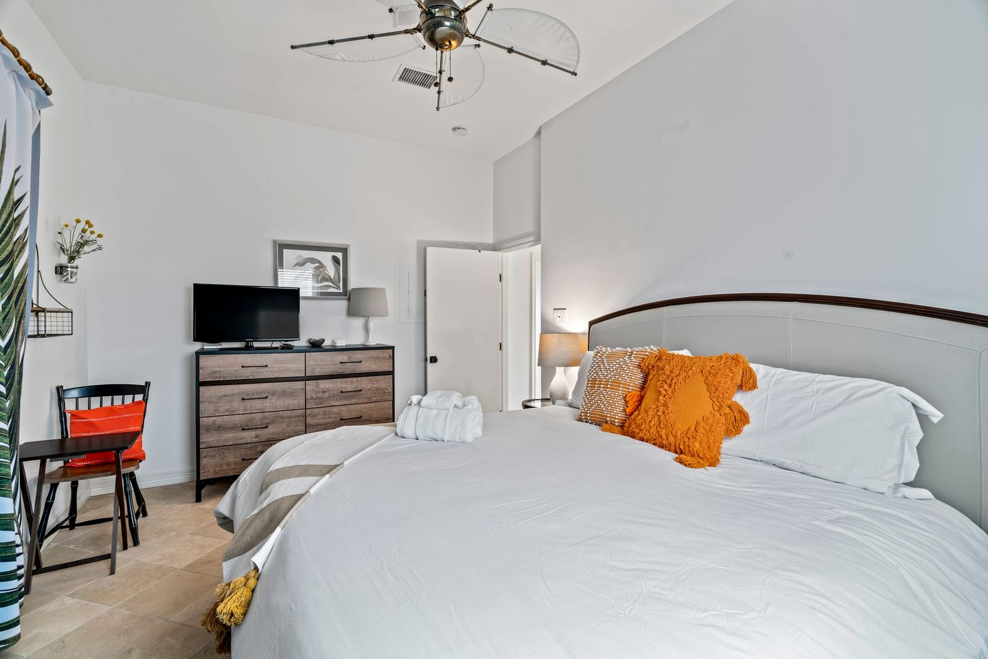 Amazing Waterfront Home with Stunning Sunset Views and a Private Pier in Galveston, Texas