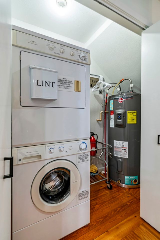 Amazing Waterfront Home with Stunning Sunset Views and a Private Pier in Galveston, Texas