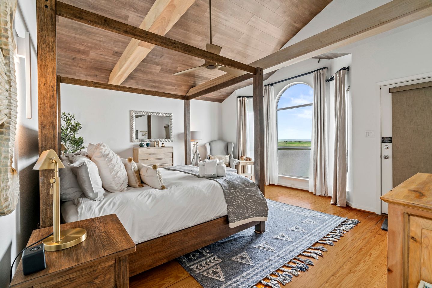 Amazing Waterfront Home with Stunning Sunset Views and a Private Pier in Galveston, Texas