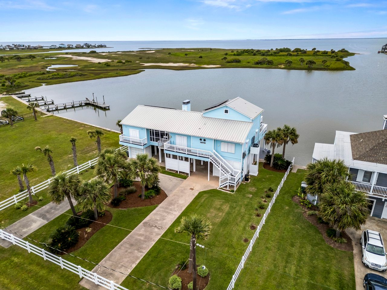 Amazing Waterfront Home with Stunning Sunset Views and a Private Pier in Galveston, Texas