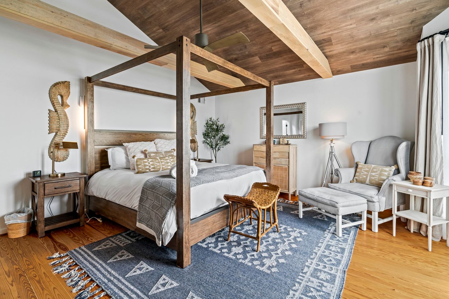 Amazing Waterfront Home with Stunning Sunset Views and a Private Pier in Galveston, Texas