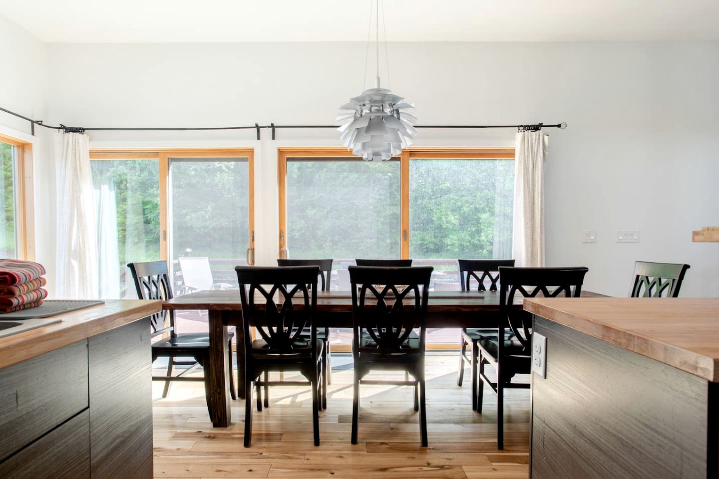 Secluded Contemporary Haven with Fire Pit & Sweeping Vistas in Margaretville, New York