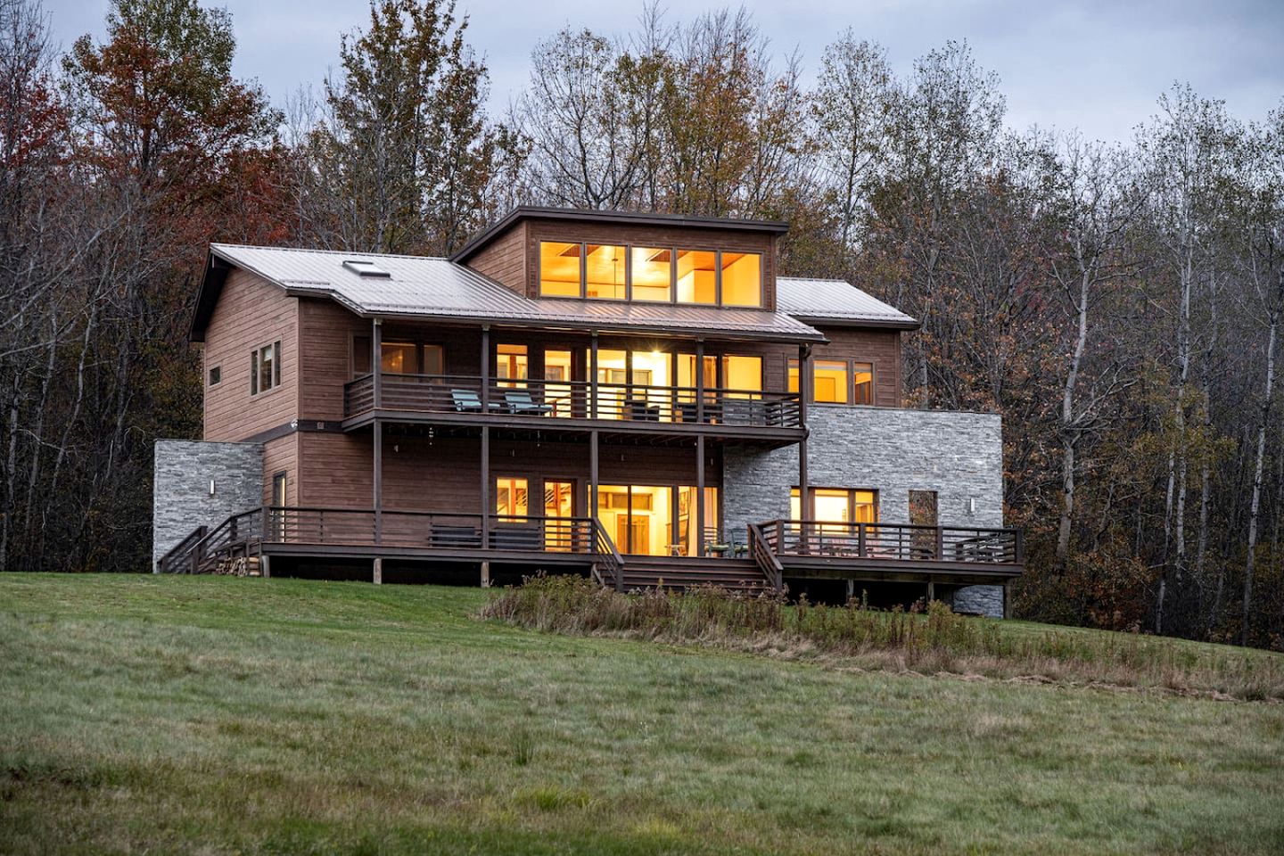 Secluded Contemporary Haven with Fire Pit & Sweeping Vistas in Margaretville, New York