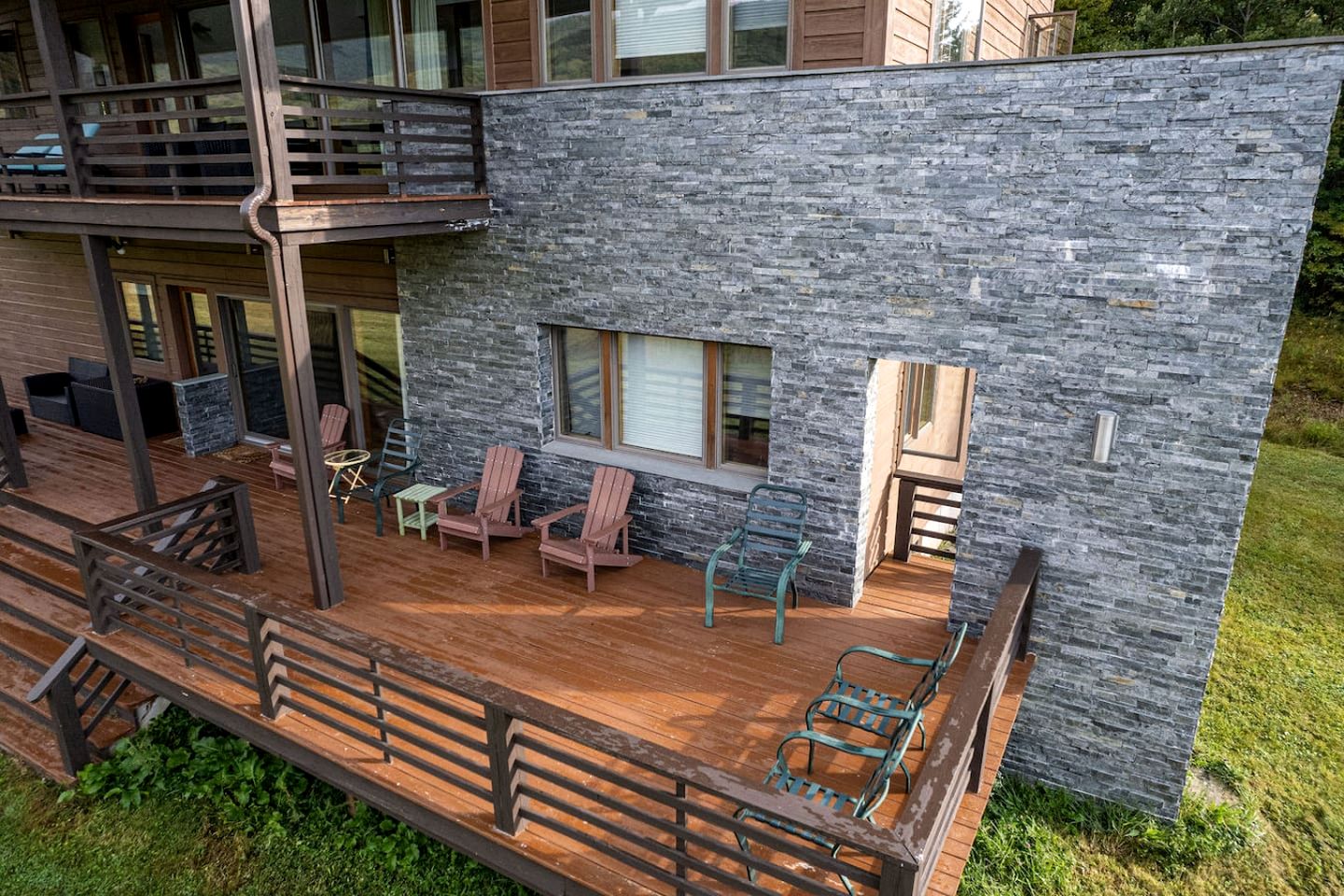 Secluded Contemporary Haven with Fire Pit & Sweeping Vistas in Margaretville, New York