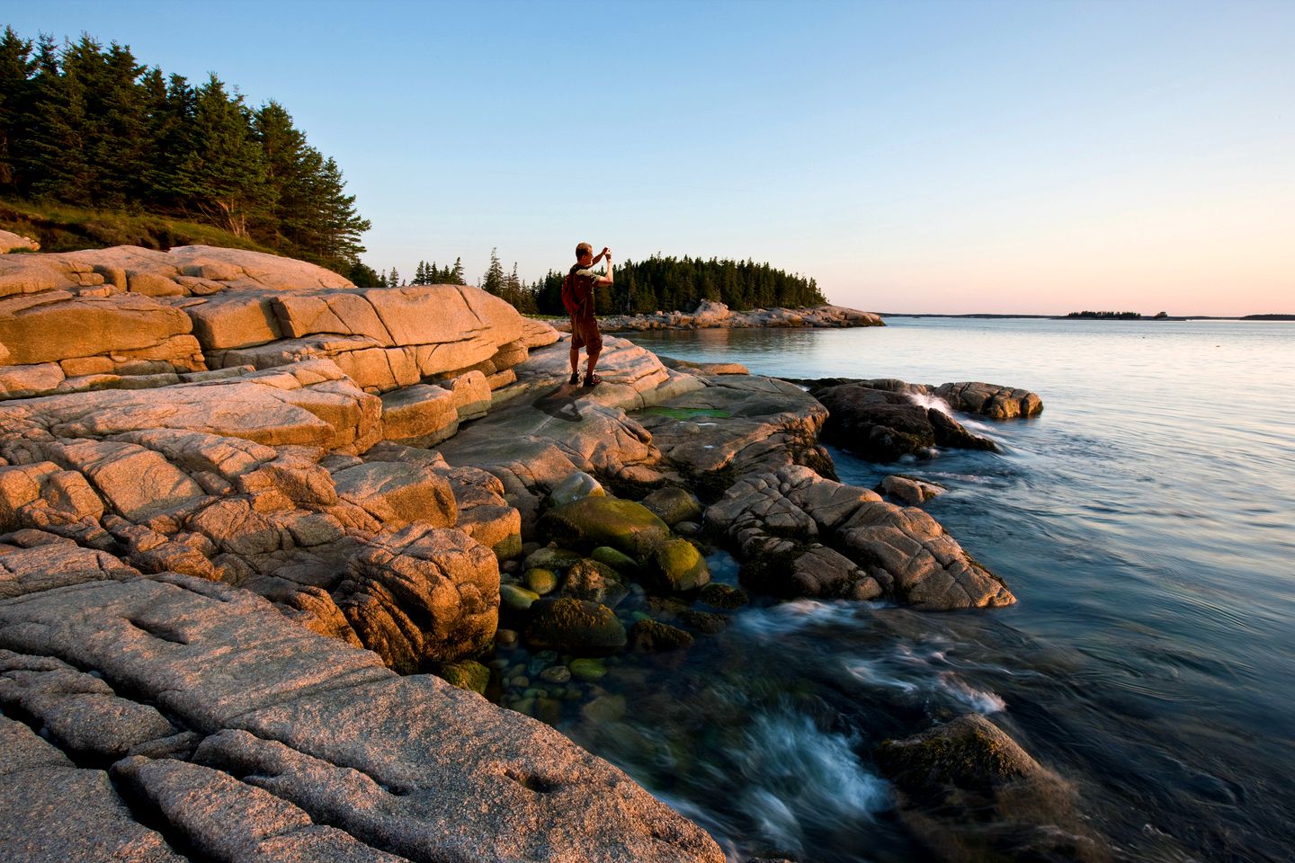 Stylish Cottage Rental with Multiple Decks on Beals Island near Jonesport