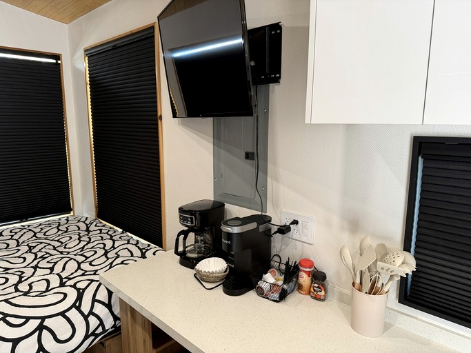 Cabins (United States of America, Lone Pine, California)