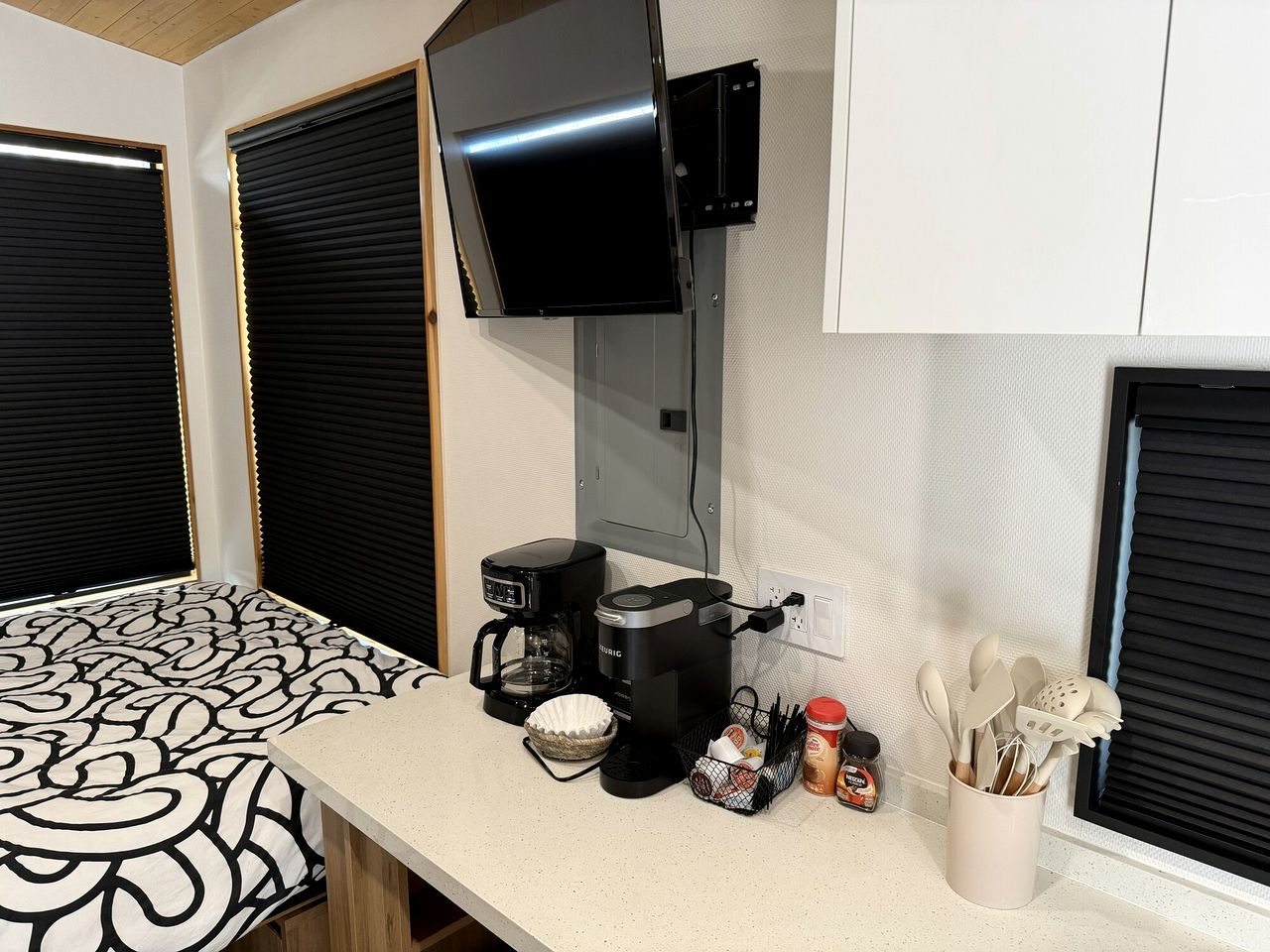 Stylish Modern Tiny House on Wheels with Stunning Mountain Views Near Lone Pine, California