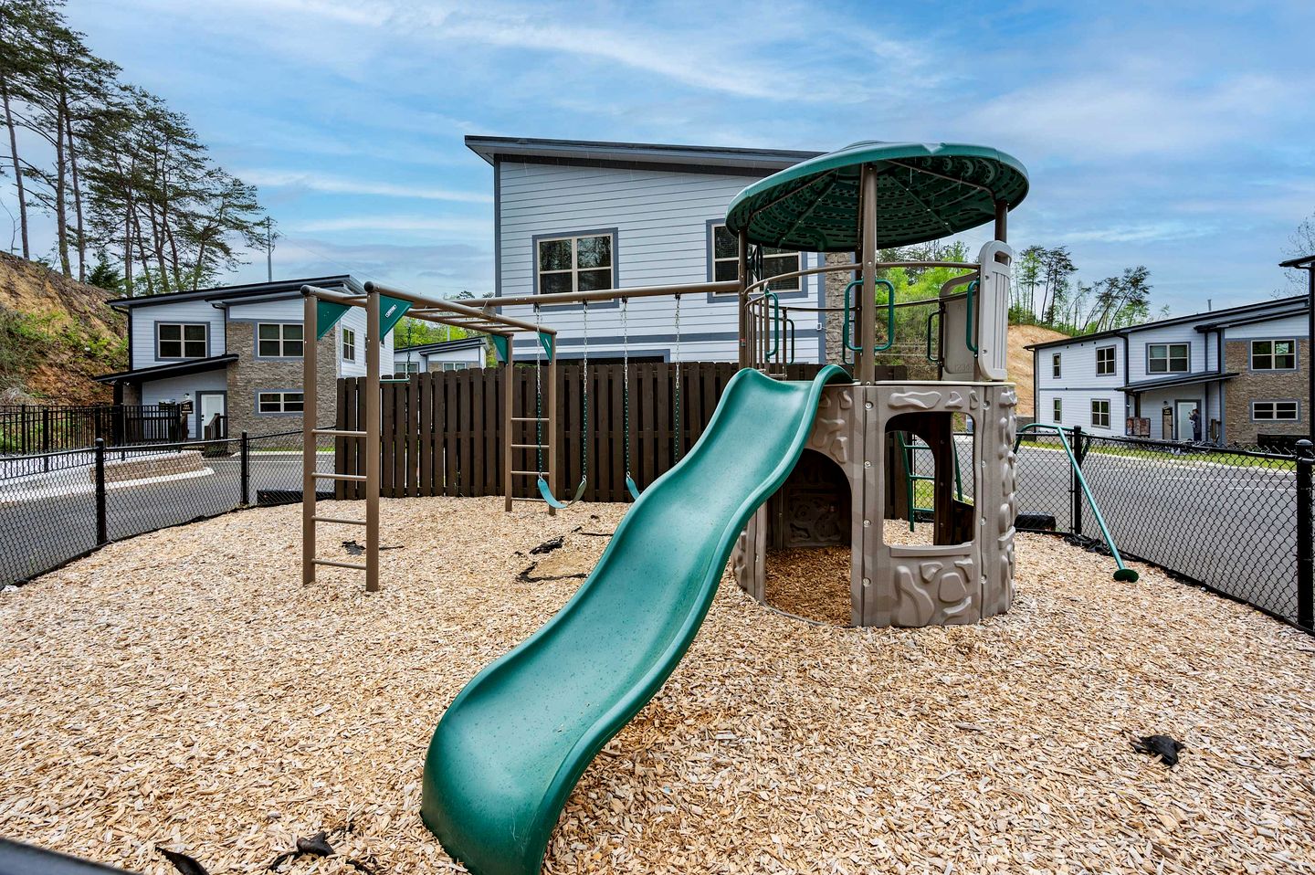 Stylish Pigeon Forge Cabin with Hot Tub, Pool & Dog Park near Dollywood and Gatlinburg, TN