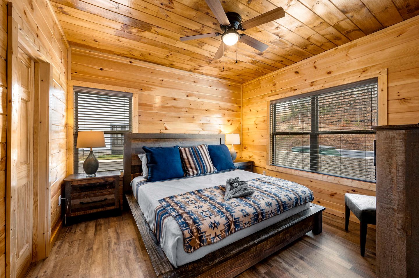 Stylish Pigeon Forge Cabin with Hot Tub, Pool & Dog Park near Dollywood and Gatlinburg, TN