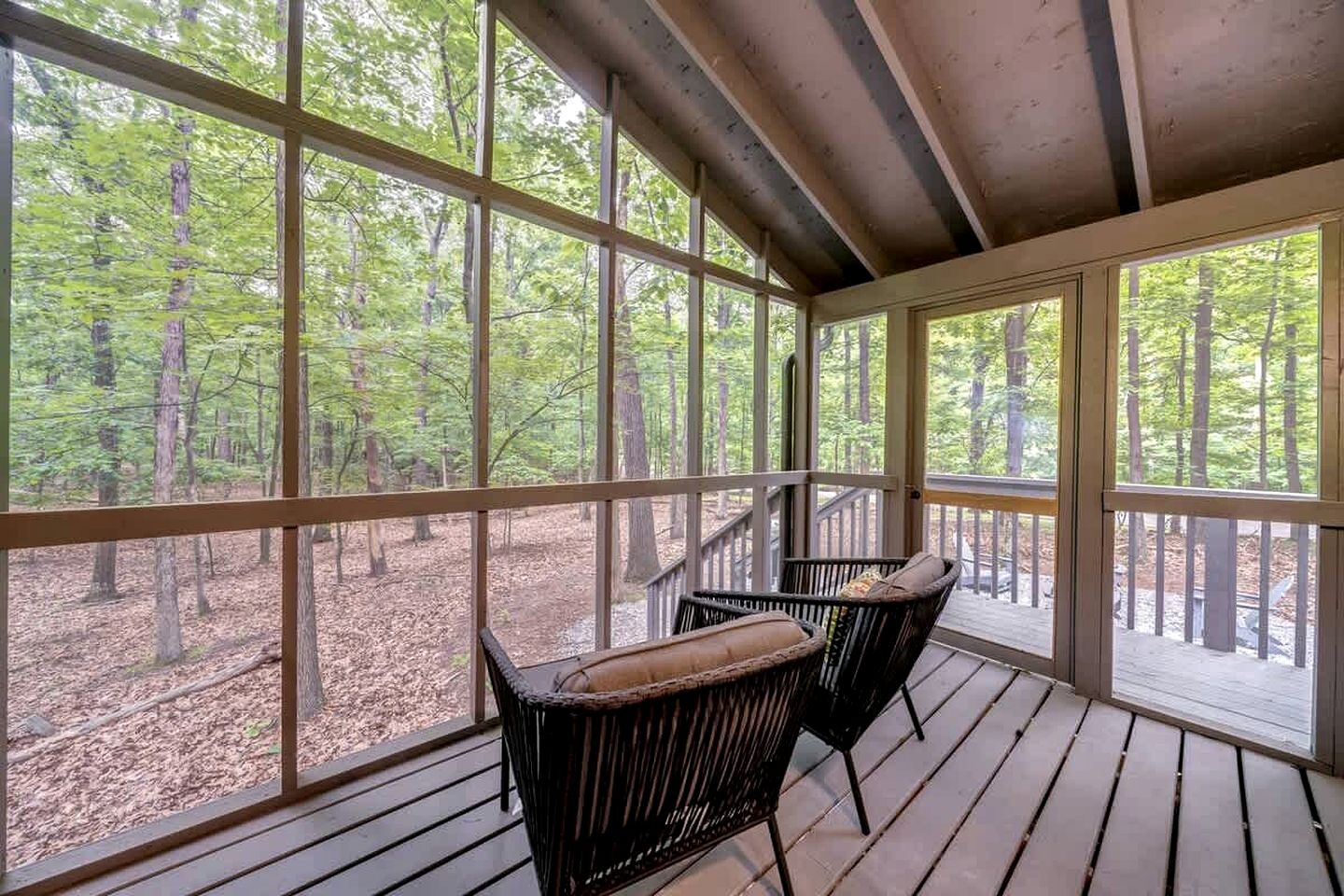 Peaceful Getaway in Hedgesville, Virginia, with Fire Pit and Pool Access, near Antietam National Battlefield