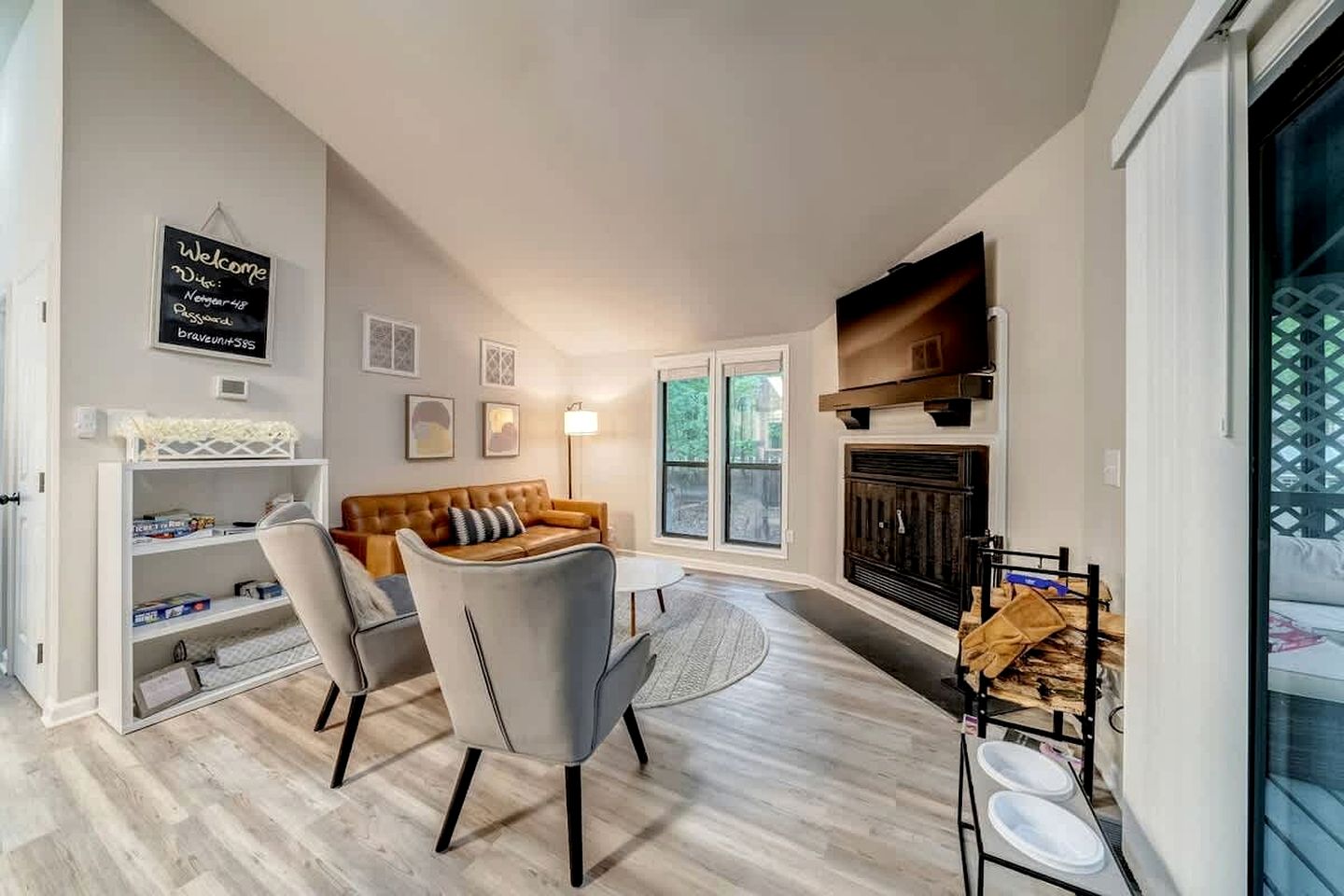 Peaceful Getaway in Hedgesville, Virginia, with Fire Pit and Pool Access, near Antietam National Battlefield